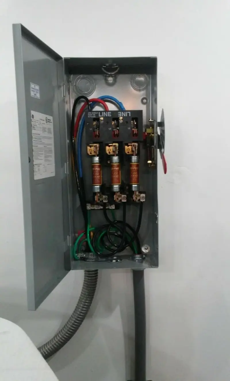 Three-phase disconnect switch installed for Electrical Wiring & Rewiring in Summersville